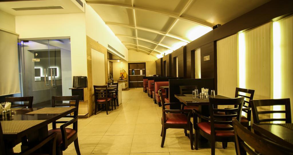 Hotel The Prime Balaji Deluxe At New Delhi Railway Station - Free Airport Pickup Exterior foto