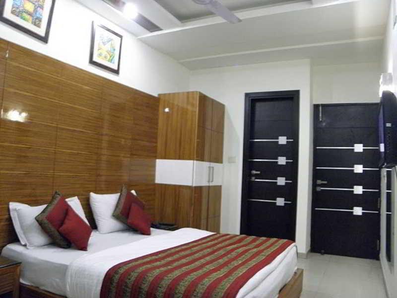 Hotel The Prime Balaji Deluxe At New Delhi Railway Station - Free Airport Pickup Exterior foto
